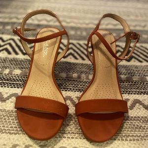 Solanz comfort TM Burnt Orange Heels